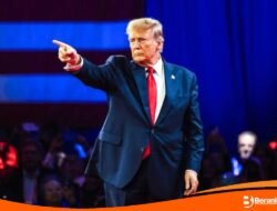 Trump Berubah Haluan: AS Kini Dukung Rusia dalam Konflik Ukraina