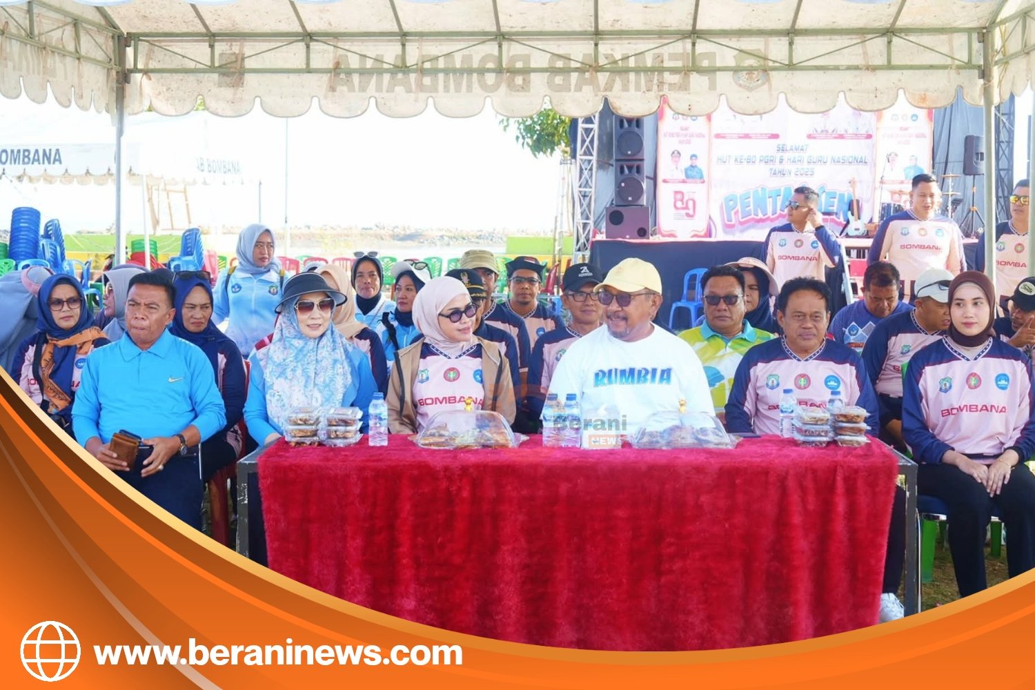 Jalan santai HUT PGRI dan HGN 2025