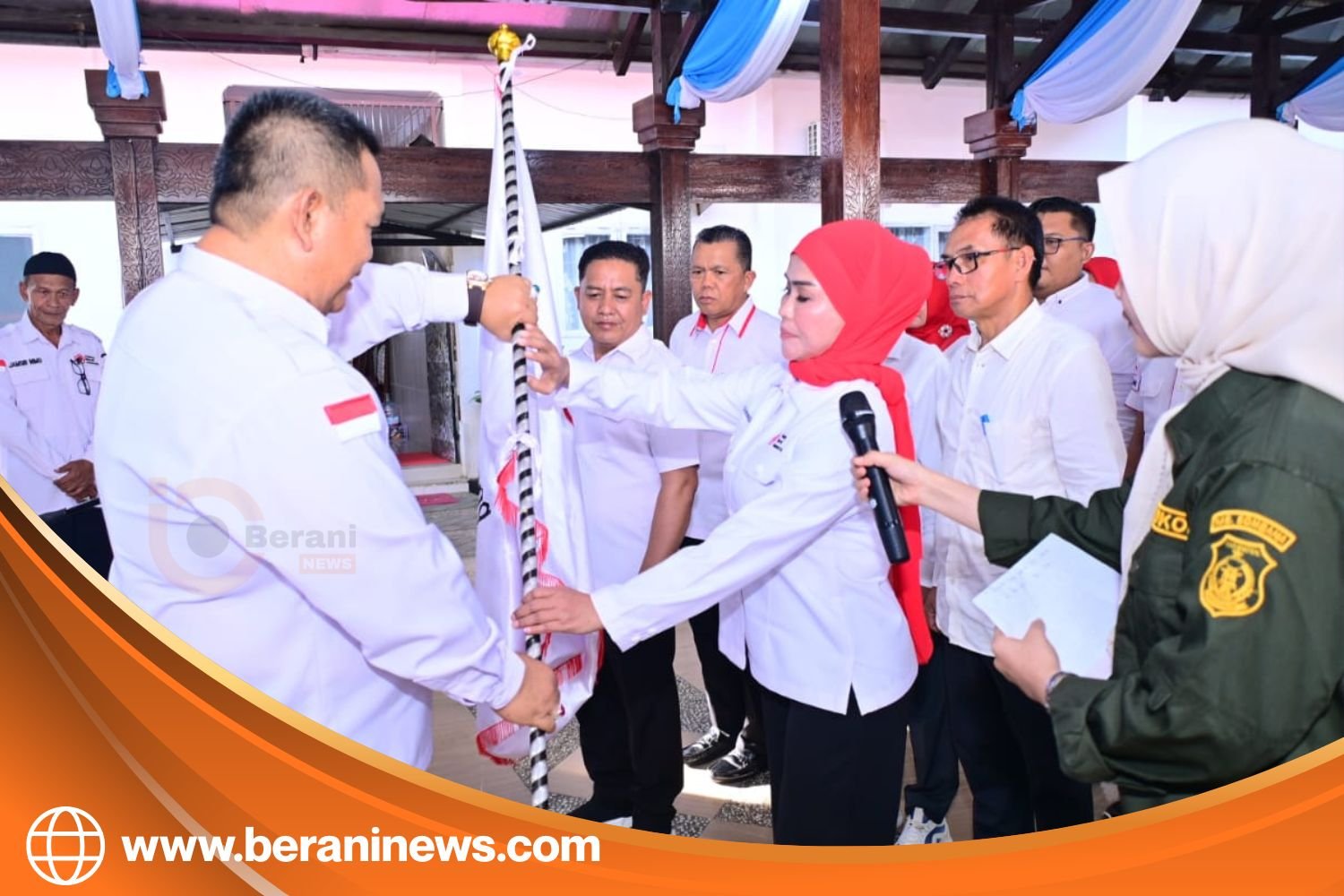 Fatmawati Kasim Marewa resmi dilantik sebagai Ketua PMI Bombana masa bakti 2025–2030